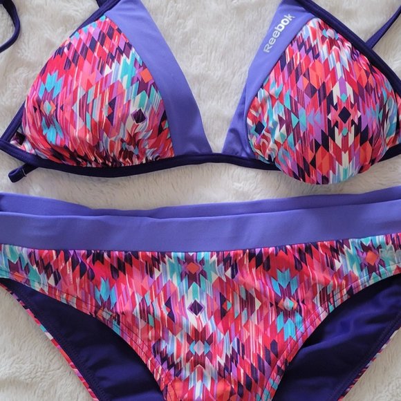 REEBOK WOMENS REVERSABLE BIKINI-MULTIPLE COMBINATIONS WITH ONE HOT SUIT - Picture 2 of 9